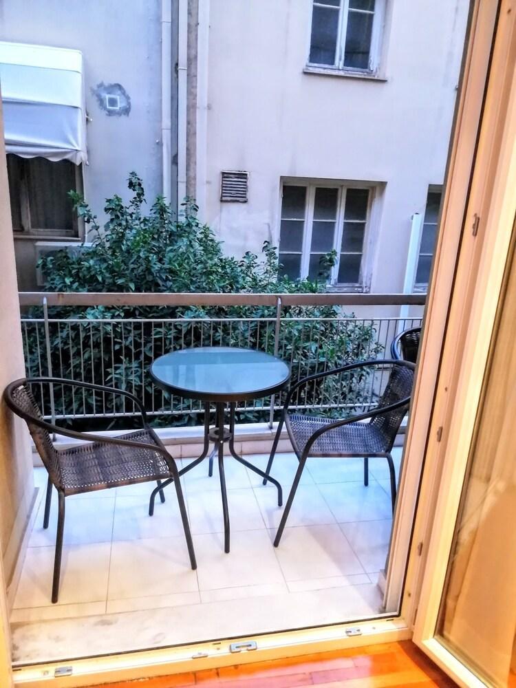 Lovely Apartment In Athens Center Eksteriør billede